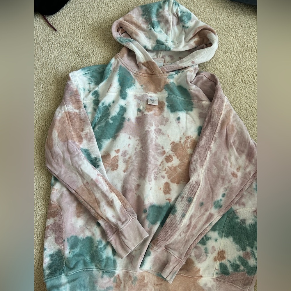 LIMITED EDITION NIKE HOODIE